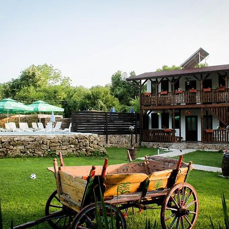 Къща За Гости "Крушунско Ханче" Krushuna Exterior photo